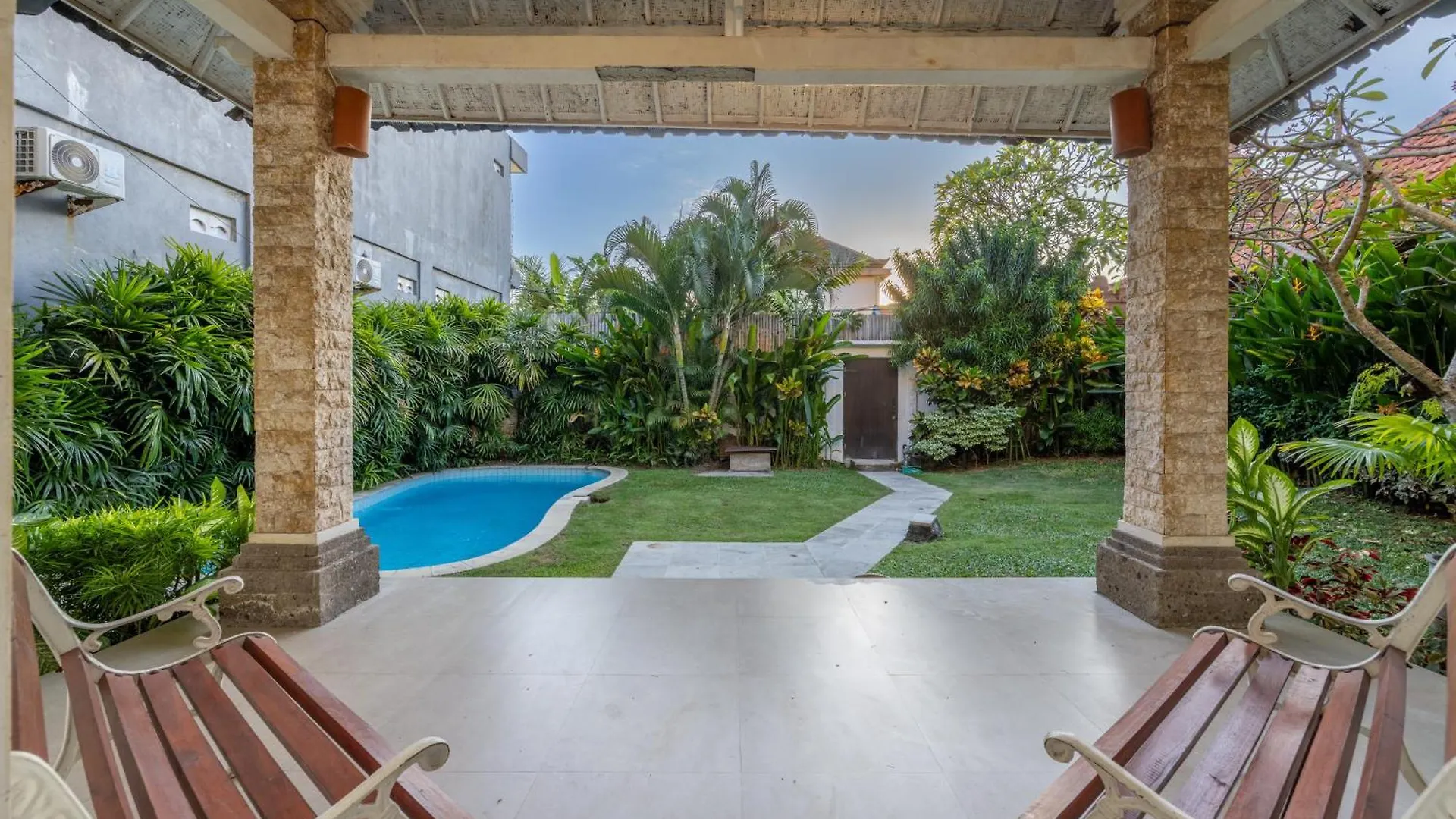 Villa Selamat, Seminyak, Batu Belig, 10 Min From Beach