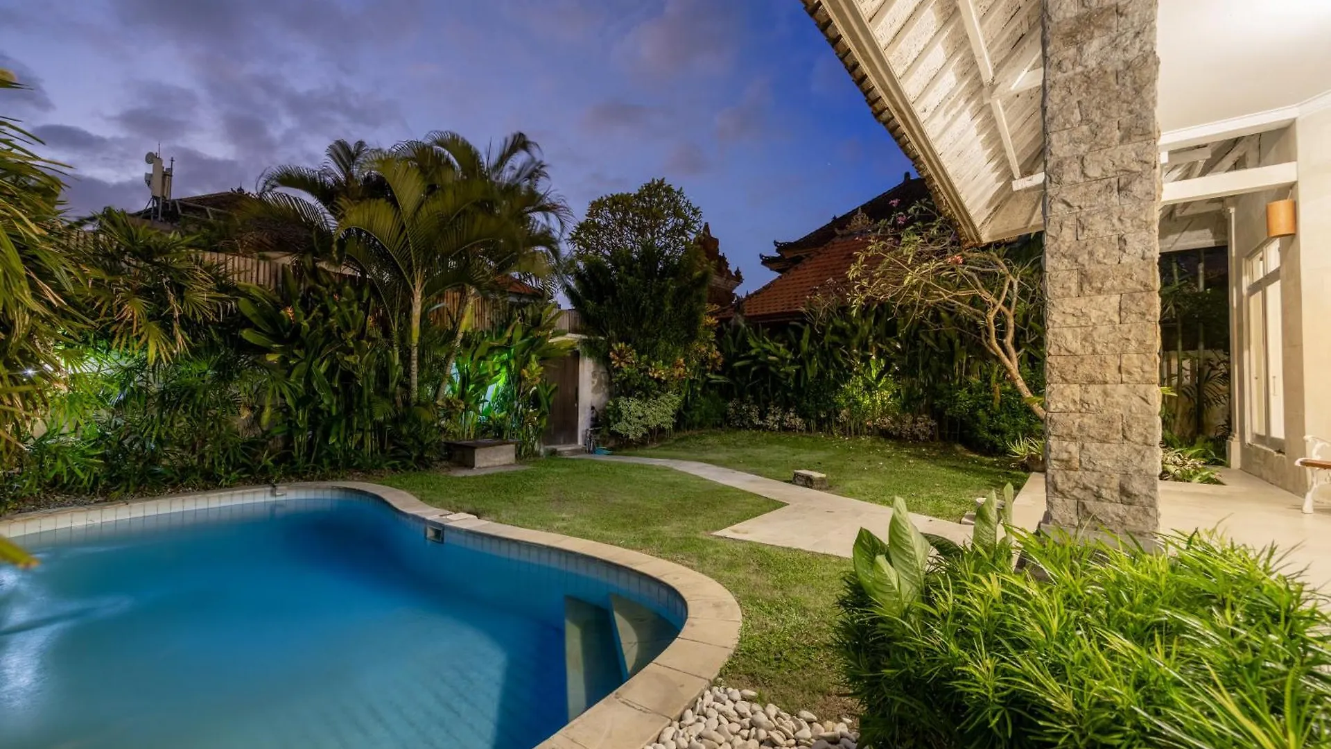 Villa Selamat, Seminyak, Batu Belig, 10 Min From Beach